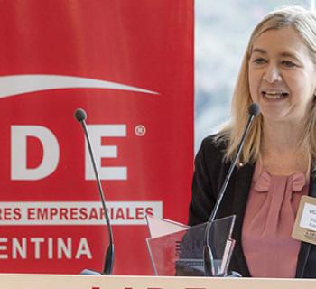 LIDE entrego el Premio Liderazgo 2023 a María Algre